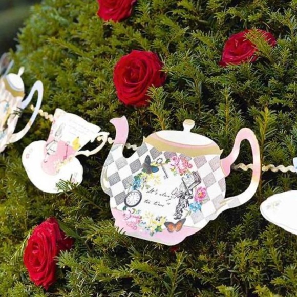 Vintage Tea Party Garland Wonderland - Picture 7 of 7